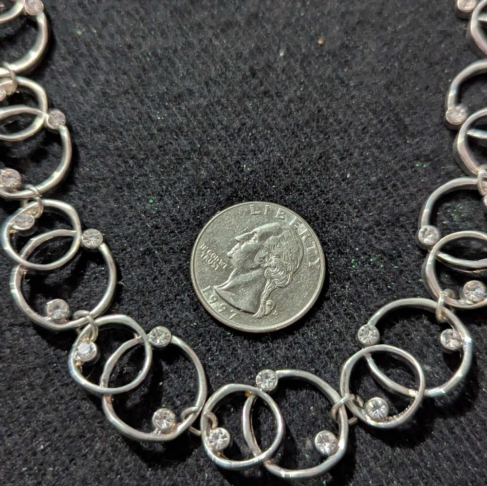 Silver Tone Clear Rhinestone Interlocking Circle Statement Choker Necklace - Picture 4 of 4